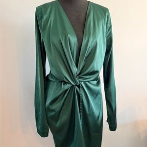 Fashion Nova Emerald Green Long Sleeve Twist Front Dress